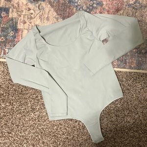 Skims long sleeve bodysuit/L,XL